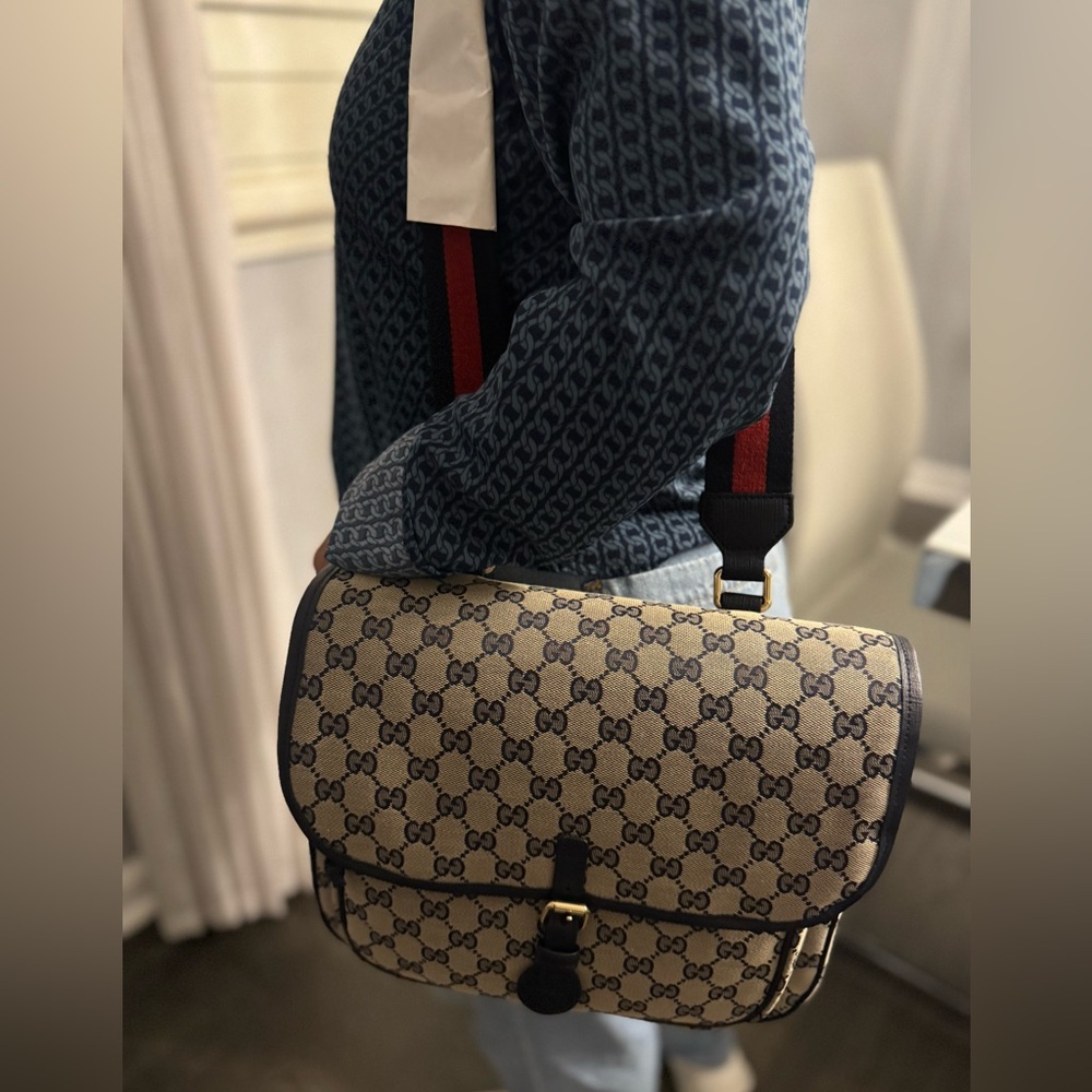 Gucci Messanger Bag - Picture 10 of 10